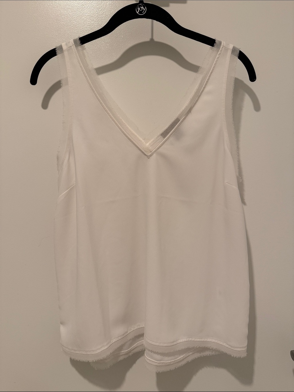 🤍Halogen by Nordstrom White V-Neck Sleeveless Women's Top